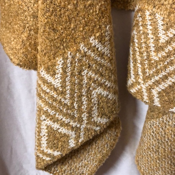 Ladies knit vest - Picture 3 of 3